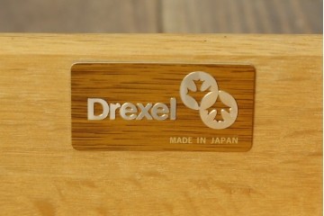 中古　DREXEL HERITAGE(ドレクセルヘリテイジ)　Triune(トライユン)　マホガニー材　洗練されたデザインとクラシカルな佇まいが魅力的なセンターテーブル　(R-062417)