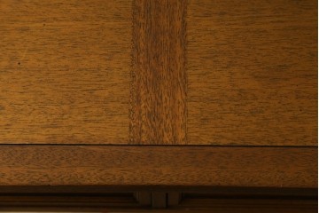 中古　DREXEL HERITAGE(ドレクセルヘリテイジ)　Triune(トライユン)　マホガニー材　洗練されたデザインとクラシカルな佇まいが魅力的なセンターテーブル　(R-062417)