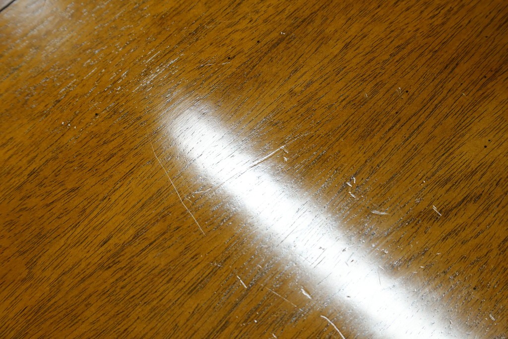 中古　DREXEL HERITAGE(ドレクセルヘリテイジ)　Triune(トライユン)　マホガニー材　洗練されたデザインとクラシカルな佇まいが魅力的なセンターテーブル　(R-062417)