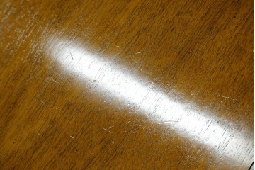 中古　DREXEL HERITAGE(ドレクセルヘリテイジ)　Triune(トライユン)　マホガニー材　洗練されたデザインとクラシカルな佇まいが魅力的なセンターテーブル　(R-062417)
