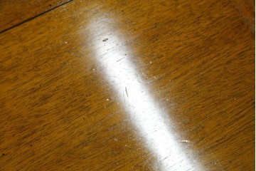 中古　DREXEL HERITAGE(ドレクセルヘリテイジ)　Triune(トライユン)　マホガニー材　洗練されたデザインとクラシカルな佇まいが魅力的なセンターテーブル　(R-062417)