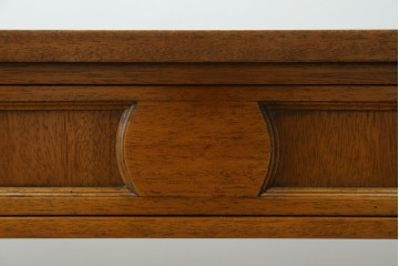 中古　DREXEL HERITAGE(ドレクセルヘリテイジ)　Triune(トライユン)　マホガニー材　洗練されたデザインとクラシカルな佇まいが魅力的なセンターテーブル　(R-062417)