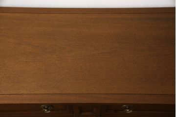 中古　DREXEL HERITAGE(ドレクセルヘリテイジ)　Triune(トライユン)　マホガニー材　気品ある佇まいが美しいサイドボード(サイドチェスト、引き出し)(R-062418)