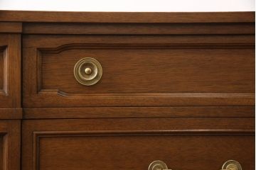 中古　DREXEL HERITAGE(ドレクセルヘリテイジ)　Triune(トライユン)　マホガニー材　気品ある佇まいが美しいサイドボード(サイドチェスト、引き出し)(R-062418)