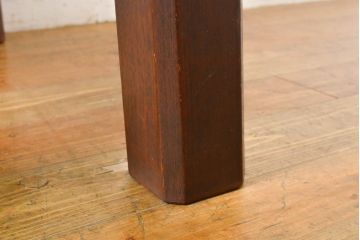 和製ビンテージ　彫刻家　山根八春(やまねやつはる、はっしゅん)　椿の図柄が華やかな空間を演出してくれるローテーブル(センターテーブル、リビングテーブル、サイドテーブル、コーヒーテーブル、カフェテーブル、ヴィンテージ)(R-062420)