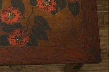 和製ビンテージ　彫刻家　山根八春(やまねやつはる、はっしゅん)　椿の図柄が華やかな空間を演出してくれるローテーブル　(R-062420)