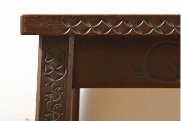 和製ビンテージ　彫刻家　山根八春(やまねやつはる、はっしゅん)　椿の図柄が華やかな空間を演出してくれるローテーブル(センターテーブル、リビングテーブル、サイドテーブル、コーヒーテーブル、カフェテーブル、ヴィンテージ)(R-062422)