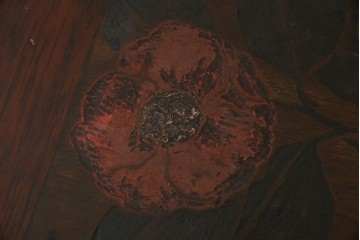 和製ビンテージ　彫刻家　山根八春(やまねやつはる、はっしゅん)　椿の図柄が華やかな空間を演出してくれるローテーブル　(R-062422)