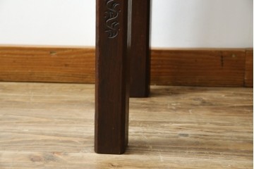 和製ビンテージ　彫刻家　山根八春(やまねやつはる、はっしゅん)　椿の図柄が華やかな空間を演出してくれるローテーブル　(R-062422)