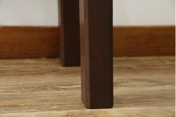 和製ビンテージ　彫刻家　山根八春(やまねやつはる、はっしゅん)　椿の図柄が華やかな空間を演出してくれるローテーブル　(R-062422)