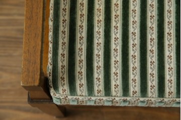 中古　DREXEL HERITAGE(ドレクセルヘリテイジ)　直線的なフォルムが美しいオットマン　(R-062423)