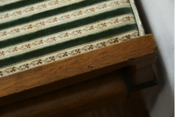 中古　DREXEL HERITAGE(ドレクセルヘリテイジ)　直線的なフォルムが美しいオットマン　(R-062423)