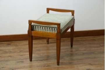 中古　DREXEL HERITAGE(ドレクセルヘリテイジ)　直線的なフォルムが美しいオットマン　(R-062423)