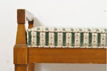 中古　DREXEL HERITAGE(ドレクセルヘリテイジ)　直線的なフォルムが美しいオットマン(スツール)(R-062423)