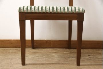 中古　DREXEL HERITAGE(ドレクセルヘリテイジ)　クラシカルな佇まいとストライプのファブリックがお洒落なチェア(ダイニングチェア、椅子、イス)(R-062424)