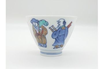 十二代目　酒井田柿右衛門　染錦　唐人物画　2.8寸　約8.5cm　湯呑み5客セット(汲出、共箱付き、蕎麦猪口、和食器、二寸八分)(R-062430)