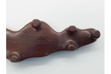 時代物　唐木台座付き　造形美に目を奪われる水石(盆石、鑑賞石、置物、置き物、ディスプレイ、箱付き)(R-062433)