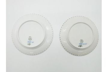 デンマーク　ROYAL COPENHAGEN(ロイヤルコペンハーゲン) ブルーフルーテッド　フルレース　約17cm　洗練された美しさを放つ皿2客セット(プレート、洋食器)(定価約66000円)(R-062461)