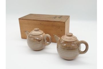九世　坂高麗左衛門　萩焼　急須1対(共箱付き、茶器、茶壷、茶道具、坂窯)(R-062464)