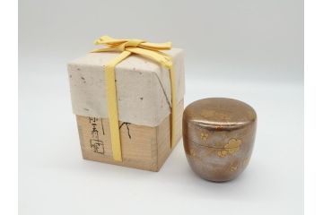 蒔絵師　西條一斉　高蒔絵　梨地　氷梅　中棗(茶道具、茶入、漆器、木製、共箱付き)(R-062467)