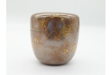 蒔絵師　西條一斉　高蒔絵　梨地　氷梅　中棗(茶道具、茶入、漆器、木製、共箱付き)(R-062467)