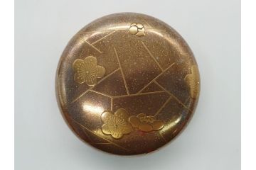 蒔絵師　西條一斉　高蒔絵　梨地　氷梅　中棗(茶道具、茶入、漆器、木製、共箱付き)(R-062467)