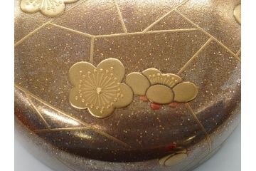 蒔絵師　西條一斉　高蒔絵　梨地　氷梅　中棗(茶道具、茶入、漆器、木製、共箱付き)(R-062467)