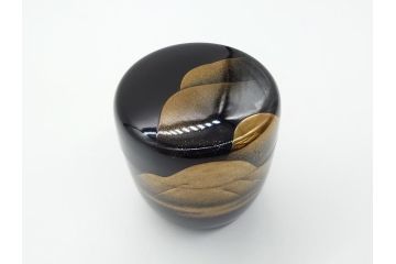 輪島塗　正春作　蒔絵　遠山　美しく気品の高い棗(茶道具、茶入、茶筒、木製、共箱付き)(R-062468)