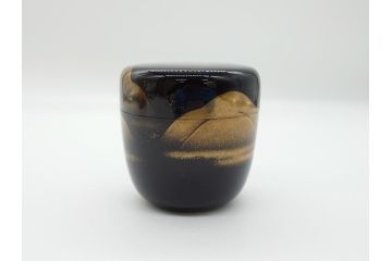 輪島塗　正春作　蒔絵　遠山　美しく気品の高い棗(茶道具、茶入、茶筒、木製、共箱付き)(R-062468)