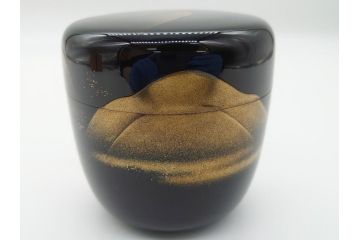 輪島塗　正春作　蒔絵　遠山　美しく気品の高い棗(茶道具、茶入、茶筒、木製、共箱付き)(R-062468)