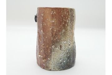 壺中窯　保庭楽入　信楽焼　旅枕　素朴で土の質感が感じられる花入(茶陶しがらき、花瓶、花器、共箱付き)(R-062469)