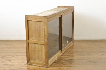 昭和レトロ　懐かしい雰囲気が魅力の収納棚(戸棚、キャビネット、サイドキャビネット、食器棚)(R-062473)
