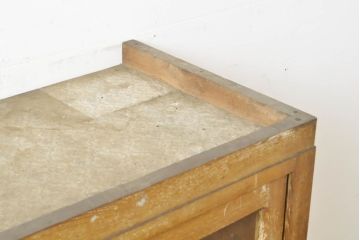 昭和レトロ　懐かしい雰囲気が魅力の収納棚(戸棚、キャビネット、サイドキャビネット、食器棚)(R-062473)