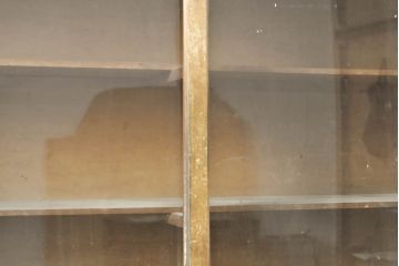 昭和レトロ　懐かしい雰囲気が魅力の収納棚(戸棚、キャビネット、サイドキャビネット、食器棚)(R-062473)