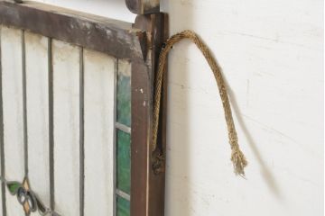 アンティーク建具　ステンドグラスがアクセントの上げ下げ窓(ガラス窓、建具)(R-062480)