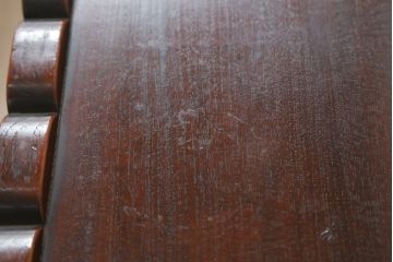 和製アンティーク　彫刻家　山根八春(やまねやつはる、はっしゅん)　宝尽くし　獅子　狛犬　力強く彫られた植物や生物が魅力的な厨子(ずし)(仏壇、収納棚、飾り棚)(R-062481)