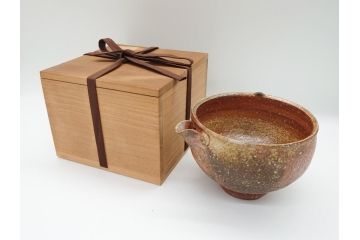 人間国宝　島岡達三　益子焼　窯変　象嵌　5.8寸　約17.4cm　縄文片口(鉢、共箱付き、和食器、和皿、五寸八分、民芸陶器)(R-062482)