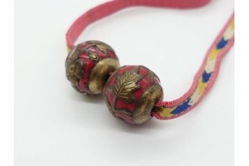 和製アンティーク　昭和初期　丸玉　草花模様　彩りを加えてアクセントになる帯留め(帯締め、飾り紐、着物道具、和装小物、アクセサリー)(R-062490)