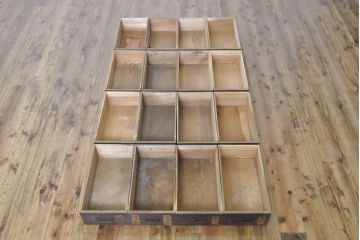 和製アンティーク　明治大正期　2way　引き出し31杯　収納力抜群で小物収納に活躍する薬箪笥(チェスト、道具箪笥、薬タンス、引き出し、収納箪笥、重ね箪笥)(R-062494)