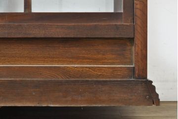 和製アンティーク　大正ロマン　大振り　総欅(ケヤキ)材　レトロな雰囲気が魅力のガラスケース(ショーケース、陳列棚、飾り棚)(R-062497)