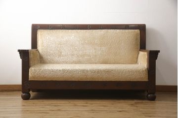和製ビンテージ　彫刻家　山根八春(やまねやつはる、はっしゅん)　レリーフ入り　クラシカルな佇まいが魅力的な2人掛けソファ(2P、二人掛けソファ、ヴィンテージ)(R-062500)