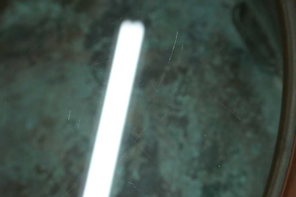 彫刻家　山根八春(やまねやつはる、はっしゅん)　八角　七宝繋と花があしらわれた火鉢テーブル　(R-062505)