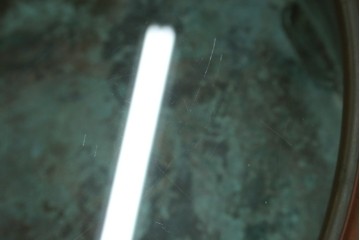 彫刻家　山根八春(やまねやつはる、はっしゅん)　八角　七宝繋と花があしらわれた火鉢テーブル　(R-062505)