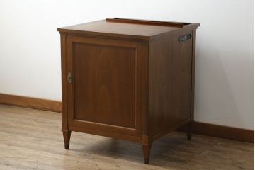 中古　DREXEL HERITAGE(ドレクセルヘリテイジ)　希少!!ホテルライクな部屋作りにおすすめな小型冷蔵庫入れ(サイドテーブル、ナイトテーブル、収納棚、戸棚、サイドキャビネット)(R-062506)