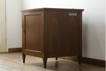 中古　DREXEL HERITAGE(ドレクセルヘリテイジ)　希少!!ホテルライクな部屋作りにおすすめな小型冷蔵庫入れ(サイドテーブル、ナイトテーブル、収納棚、戸棚、サイドキャビネット)(R-062506)