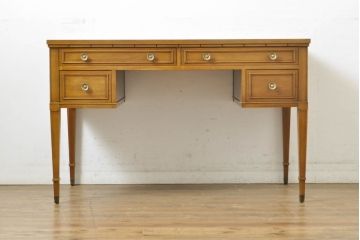 中古　DREXEL HERITAGE(ドレクセルヘリテイジ)　Triune(トライユン)　クラシックなデザインとナチュラルな風合いが魅力的なニーホールデスク(両袖デスク、机、ワークデスク、在宅ワーク用、在宅用)(定価約41万円)(R-062507)