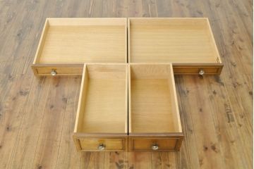 中古　DREXEL HERITAGE(ドレクセルヘリテイジ)　Triune(トライユン)　クラシックなデザインとナチュラルな風合いが魅力的なニーホールデスク(両袖デスク、机、ワークデスク、在宅ワーク用、在宅用)(定価約41万円)(R-062507)