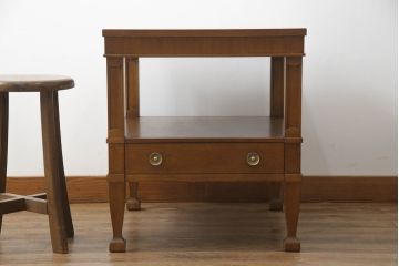 中古　DREXEL HERITAGE(ドレクセルヘリテイジ)　Triune(トライユン)シリーズ　すっきりした佇まいのエンドテーブル(サイドテーブル、ナイトテーブル、飾り台)(定価約21万円)(R-062509)