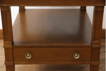 中古　DREXEL HERITAGE(ドレクセルヘリテイジ)　Triune(トライユン)シリーズ　すっきりした佇まいのエンドテーブル(サイドテーブル、ナイトテーブル、飾り台)(定価約21万円)(R-062509)