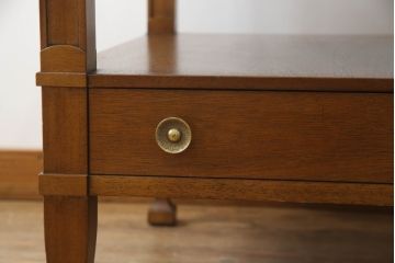 中古　DREXEL HERITAGE(ドレクセルヘリテイジ)　Triune(トライユン)シリーズ　すっきりした佇まいのエンドテーブル(サイドテーブル、ナイトテーブル、飾り台)(定価約21万円)(R-062509)